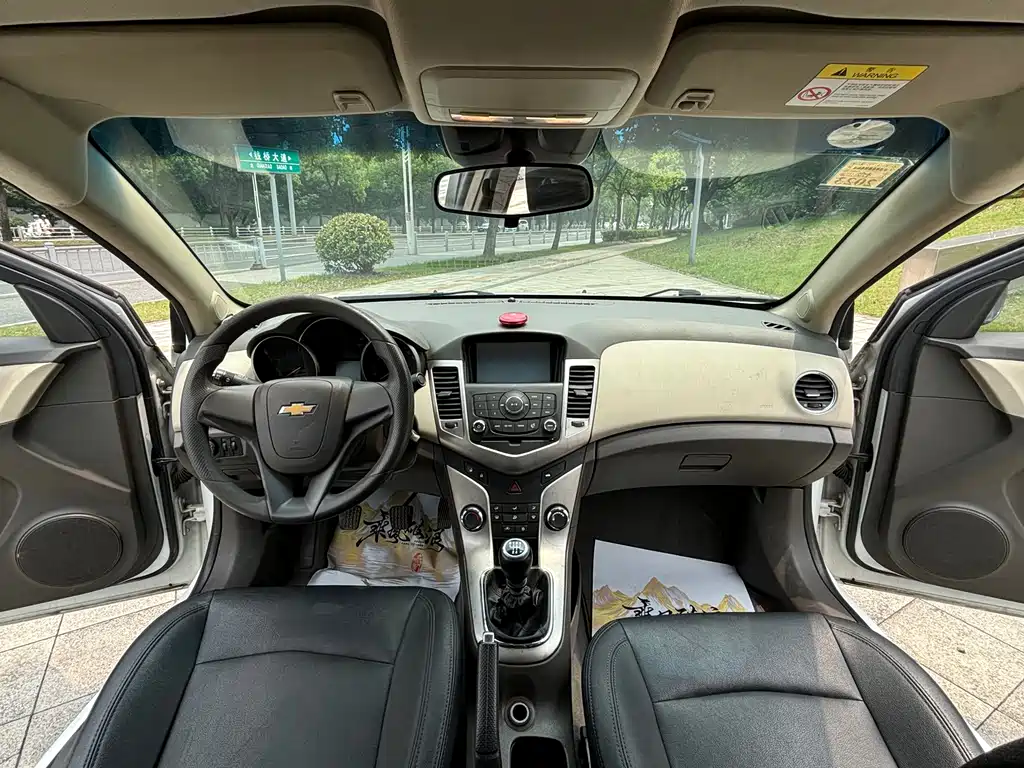 Chevrolet Cruze 2015 — фото 9