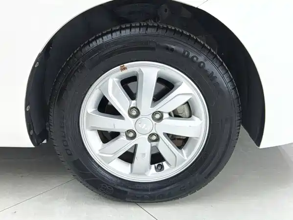 Kia K2 2015