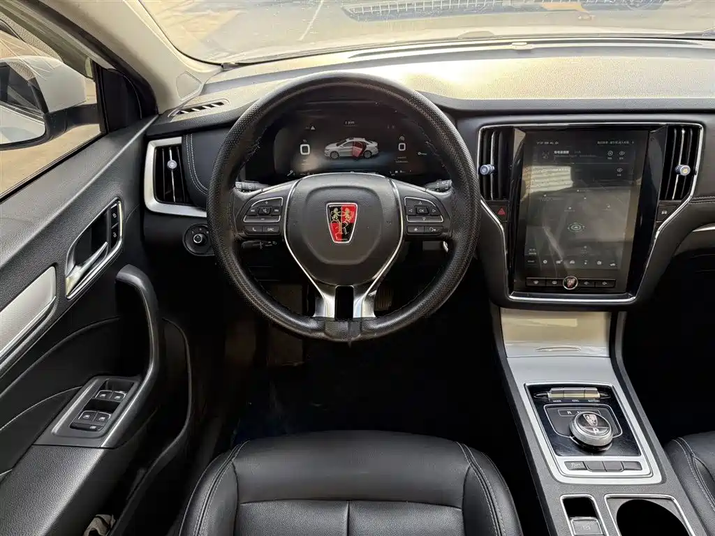 Roewe i6 New Energy 2018 — фото 12