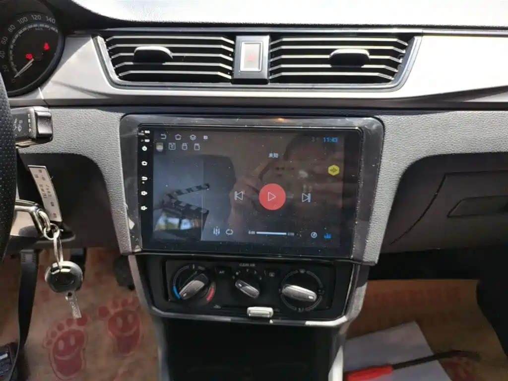 Skoda Rapid 2023 — фото 13
