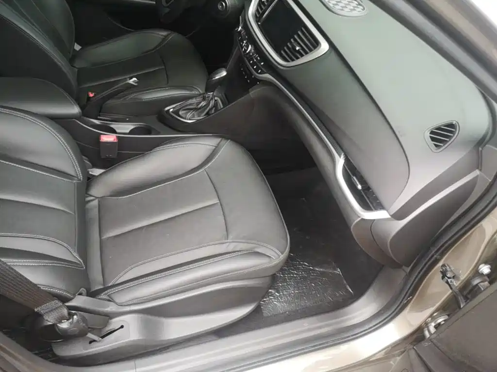 Buick Excelle GT 2019 — фото 25