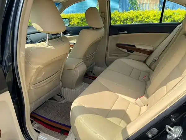 Honda Accord 2011