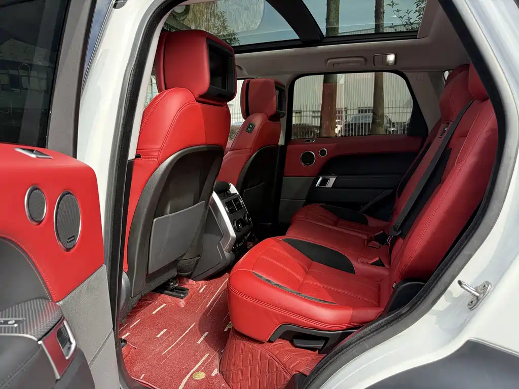 Land Rover Sport 2020 — фото 9