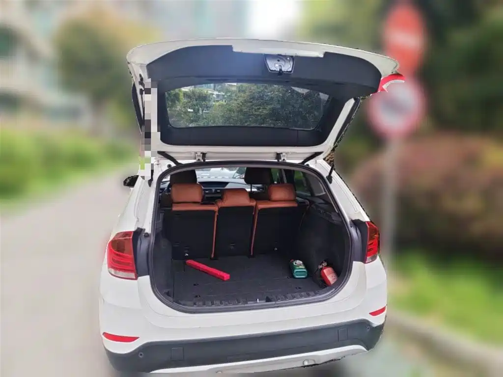 BMW X1 2014 — фото 10