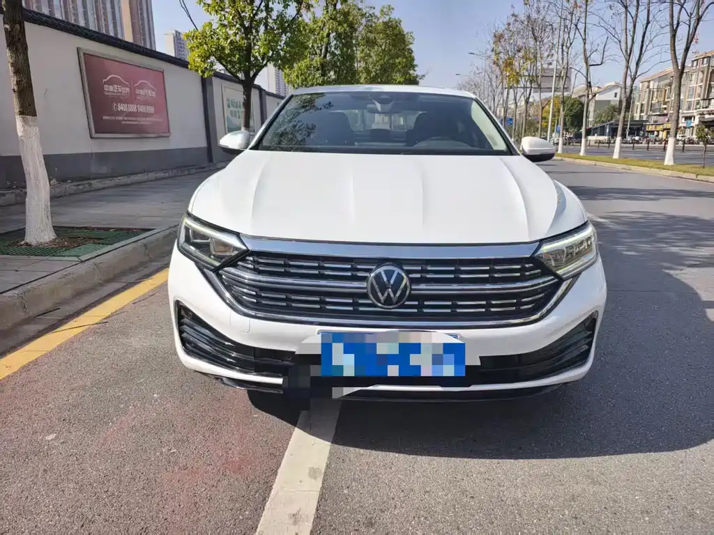 Volkswagen Sagitar 2023