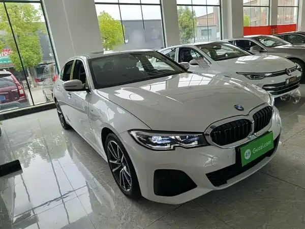 BMW 3 Series 2022