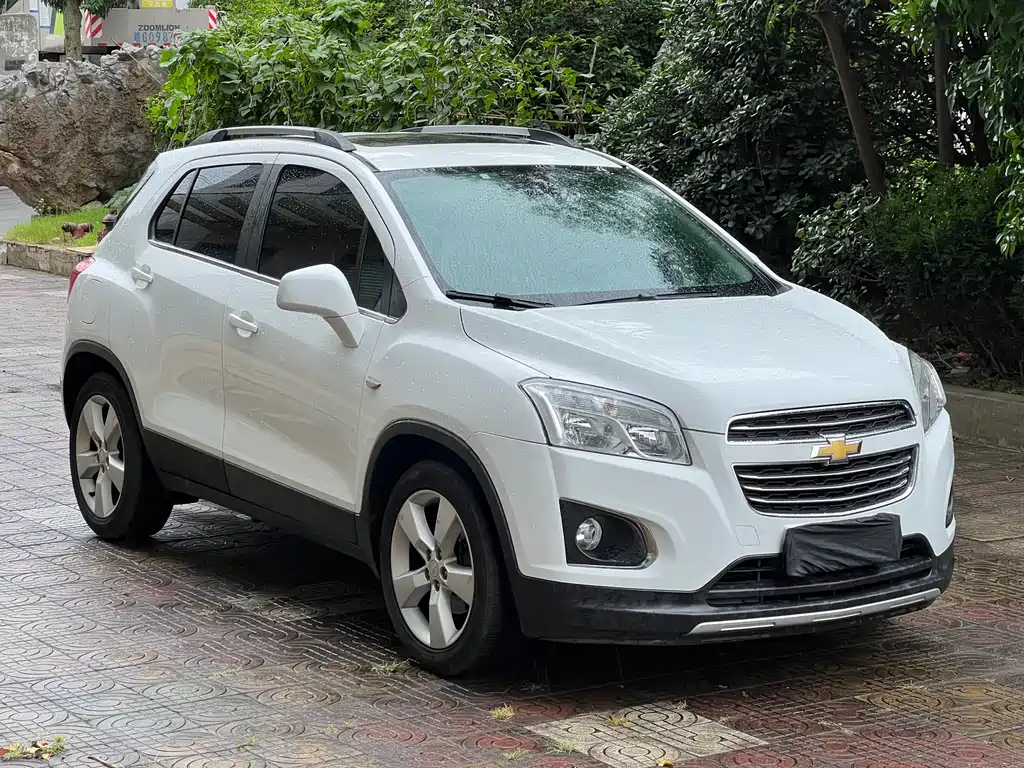 Chevrolet Trax 2016 — фото 2