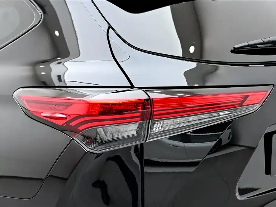 Toyota Crown Kluger 2021 — фото 9