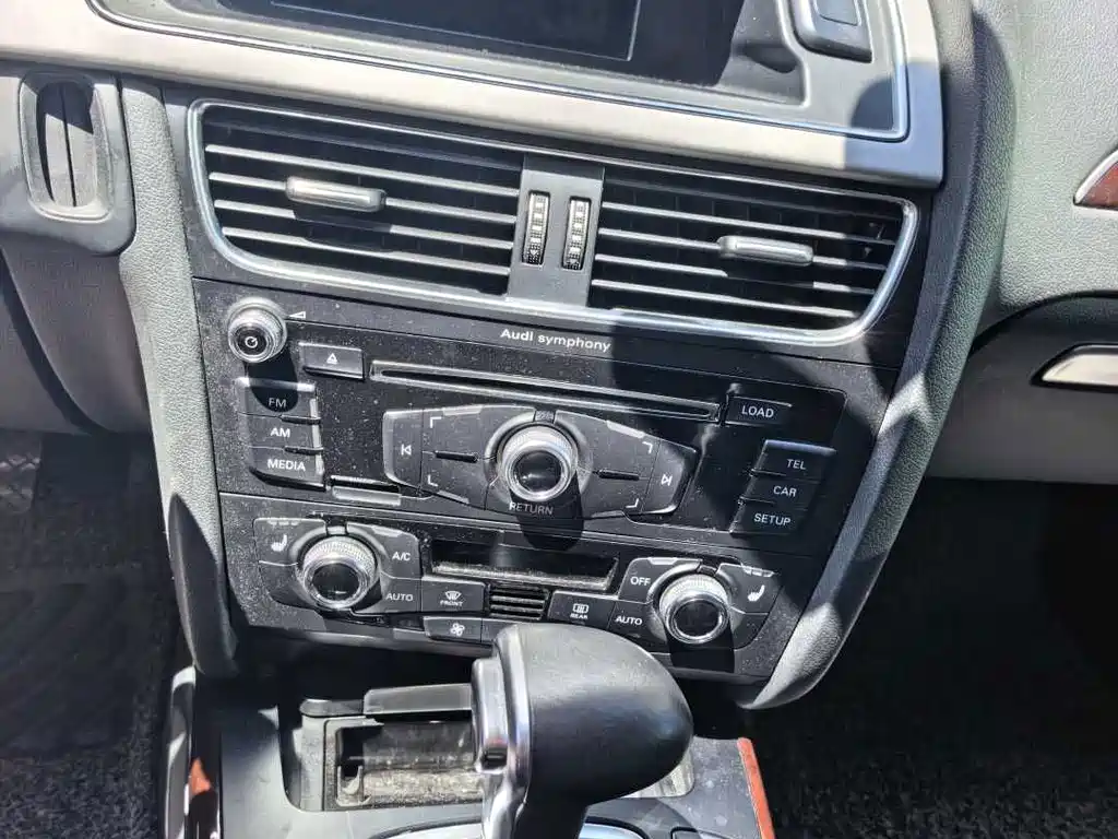Audi A4L 2014