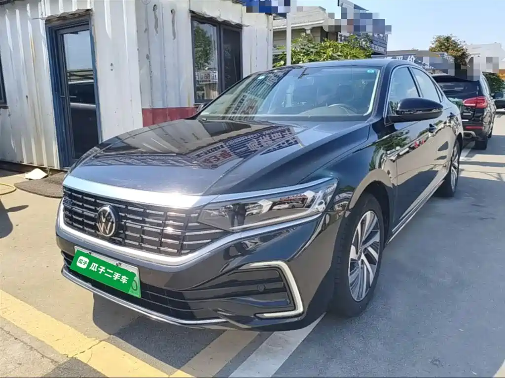 Volkswagen Passat PHEV 2022
