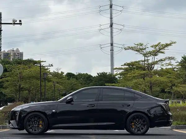 Cadillac CT5 2024