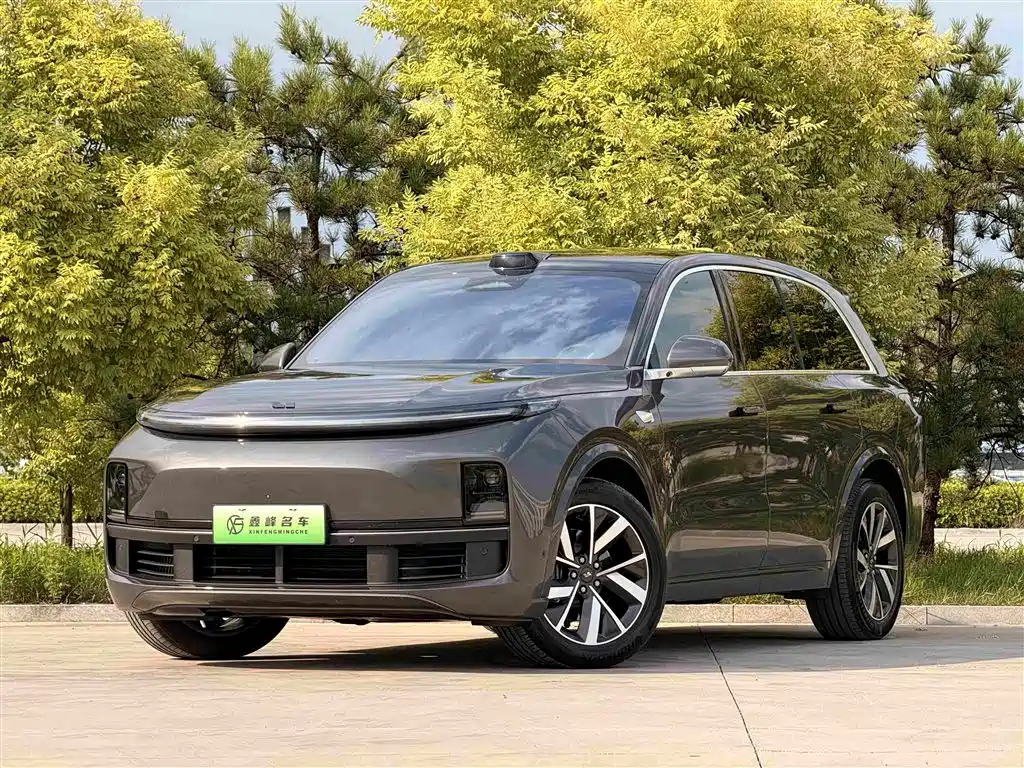 Li Auto Li L8 2024