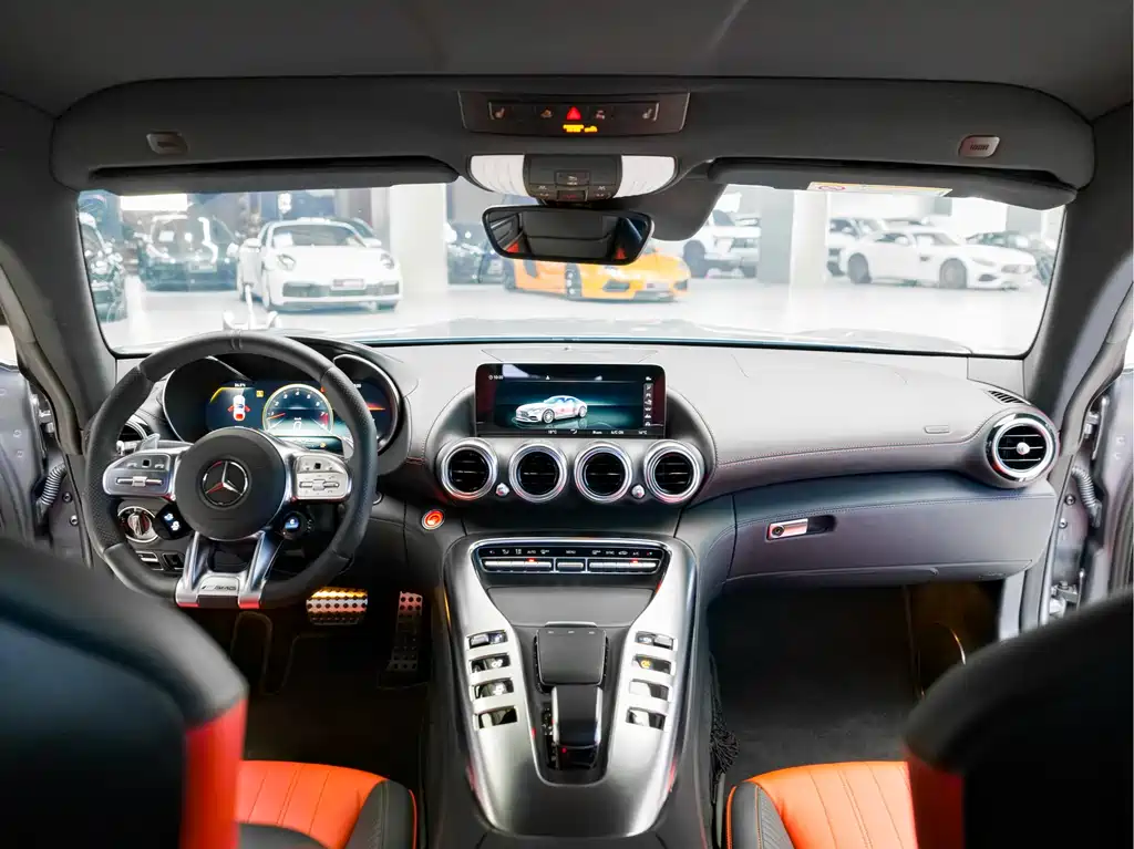 Mercedes-Benz AMG GT 2019 — фото 11