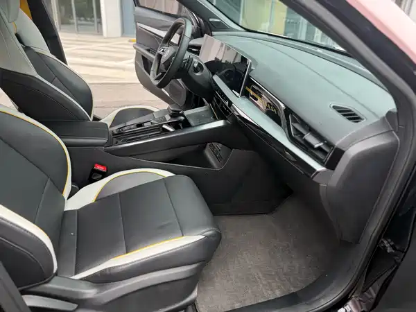 MG MG5 Scorpio 2023