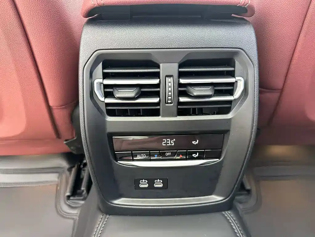 BMW 3 Series 2023 — фото 16