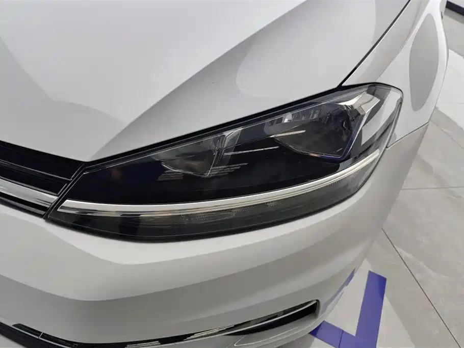 Volkswagen Golf 2020