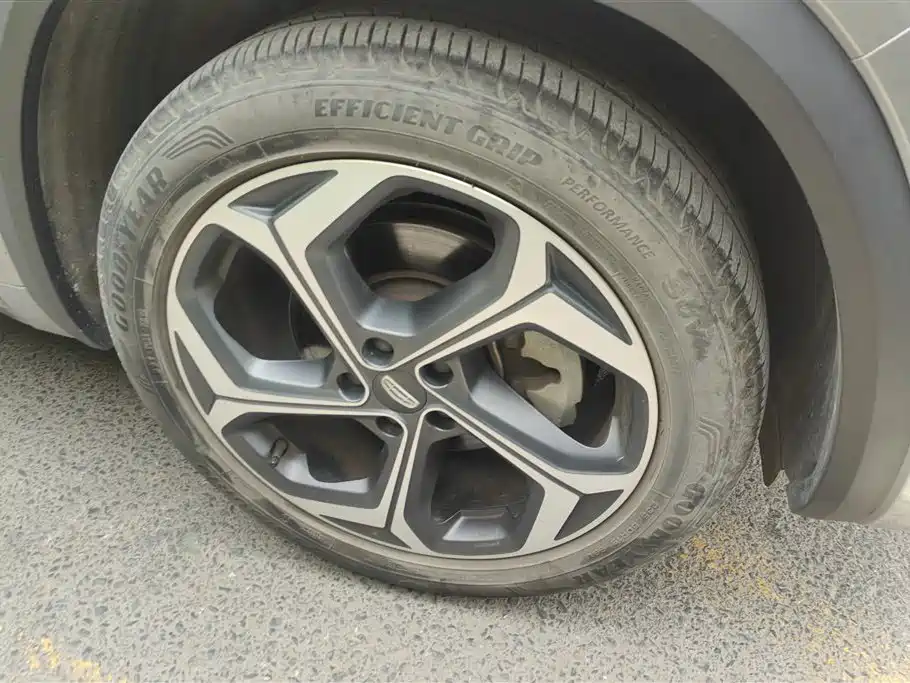 Geely Xingyue L 2021