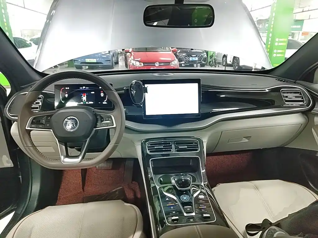 BYD Qin PLUS 2023 — фото 10