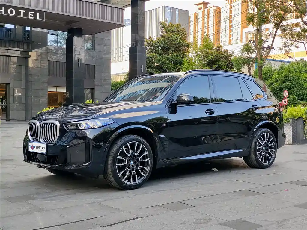 BMW X5 2024 — фото 1