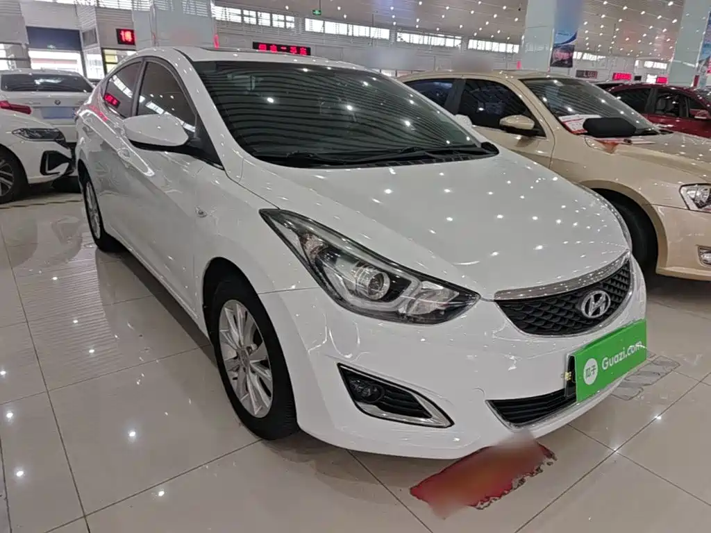 Hyundai Elantra 2016