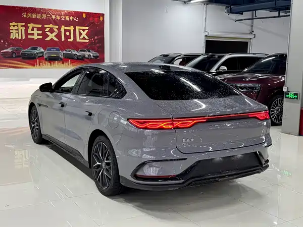 BYD Han 2025