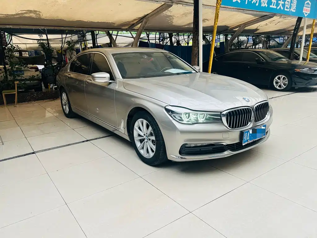 BMW 7 Series 2017 — фото 3