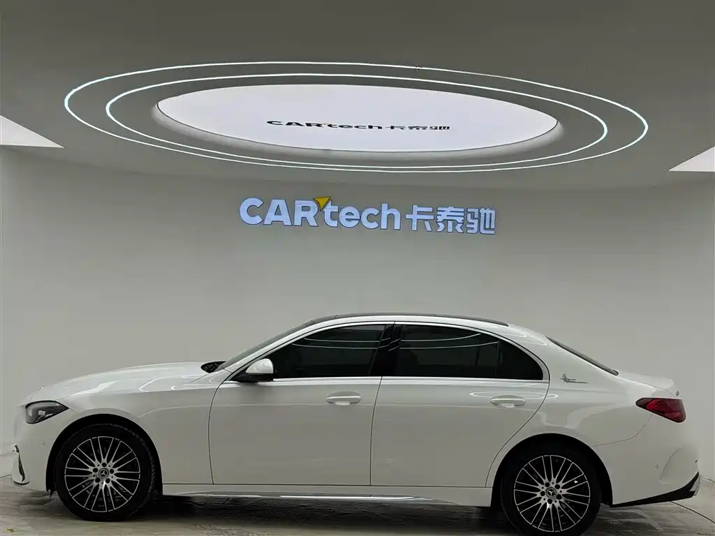 Mercedes-Benz C-Class 2023