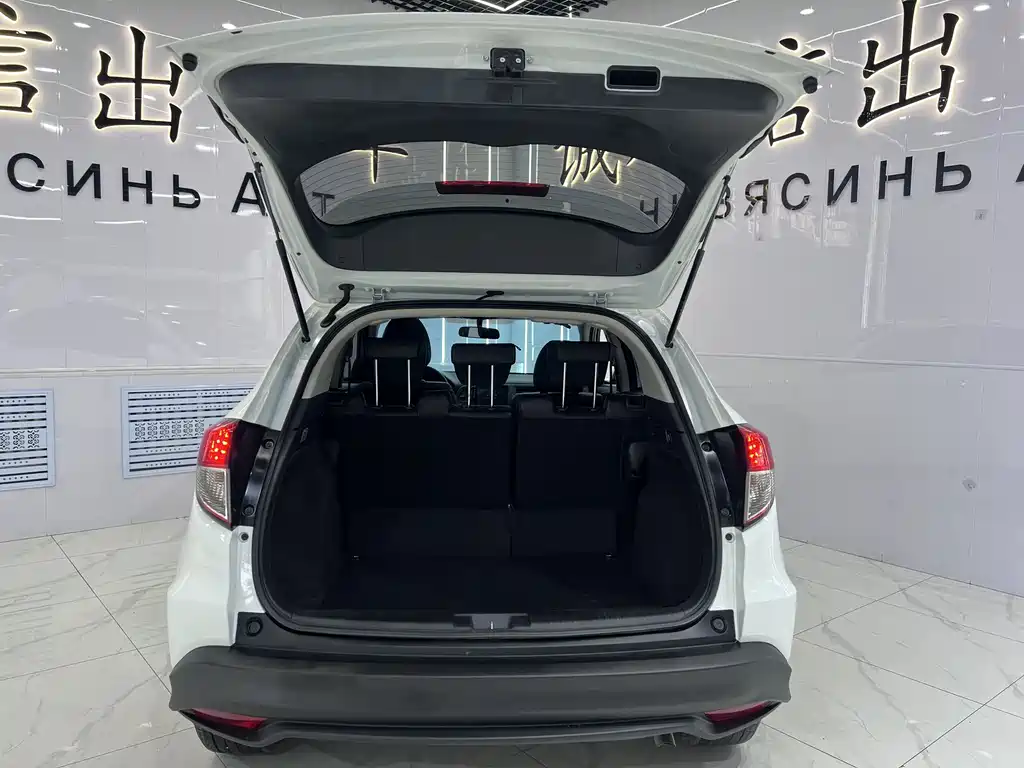 Honda Vezel 2022 — фото 16