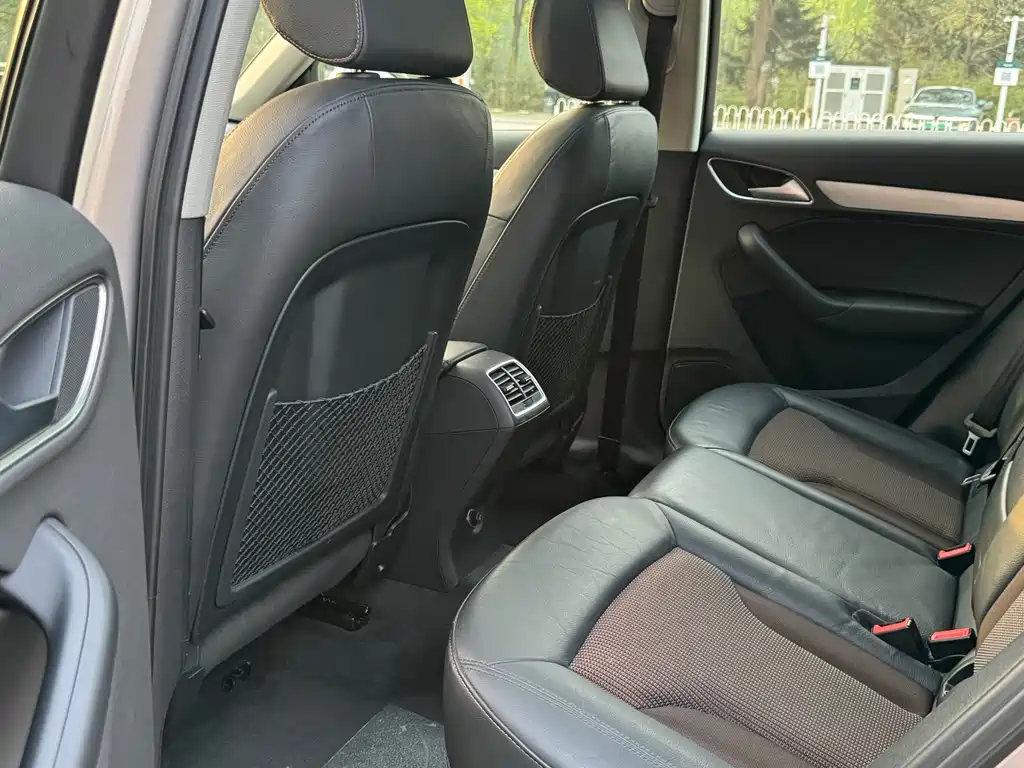 Audi Q3 2018 — фото 7