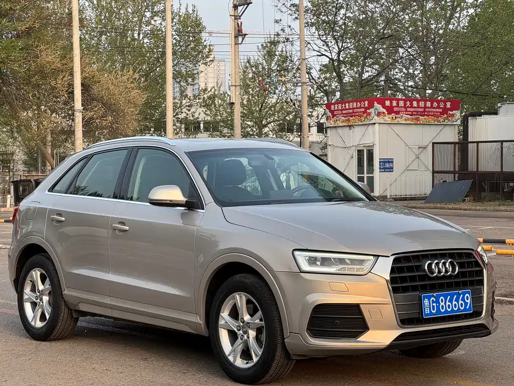 Audi Q3 2018 — фото 2