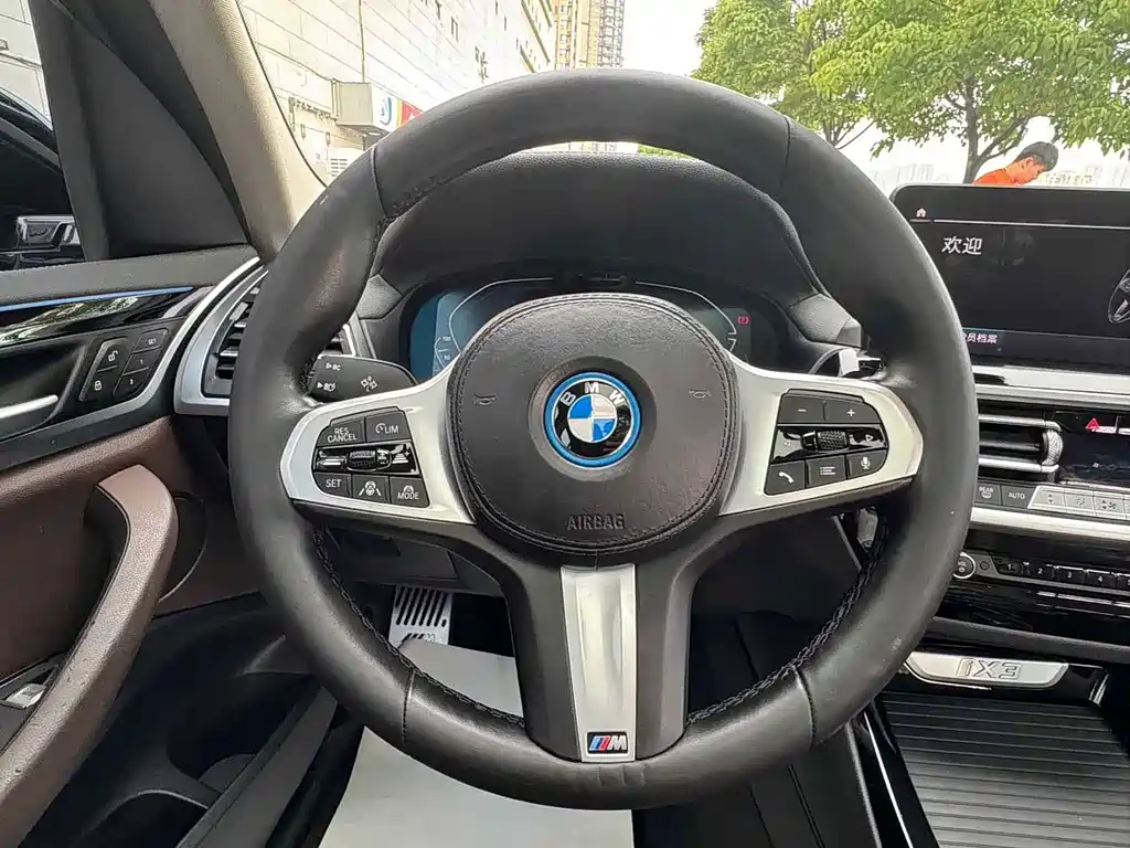 BMW iX3 2021 — фото 12