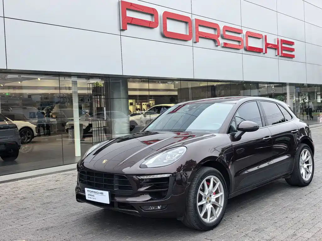 Porsche Macan 2016 — фото 1