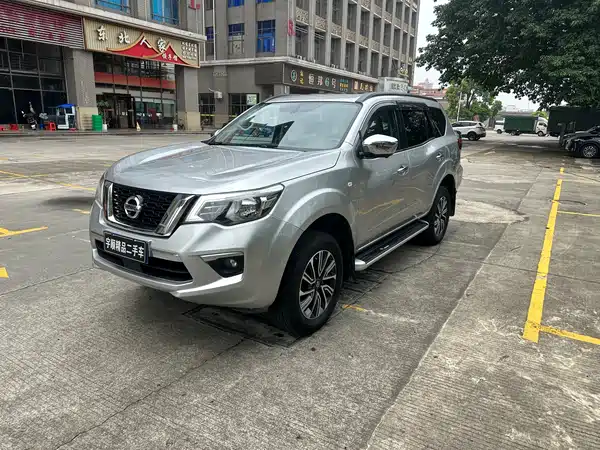 Nissan Terra 2019