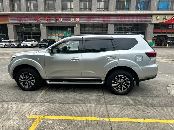 Nissan Terra 2019