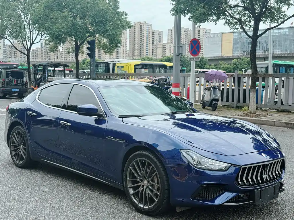 Maserati Ghibli 2018 — фото 1