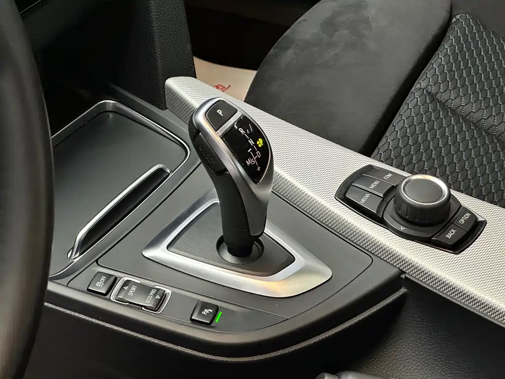 BMW 4 Series 2019 — фото 12