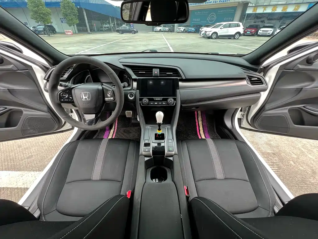 Honda Civic 2020 — фото 15