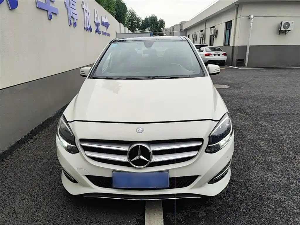 Mercedes-Benz B-Class 2015 — фото 3