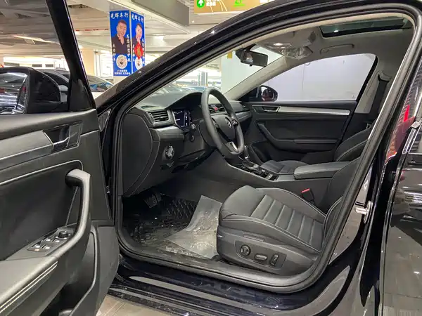 Skoda Superb 2023