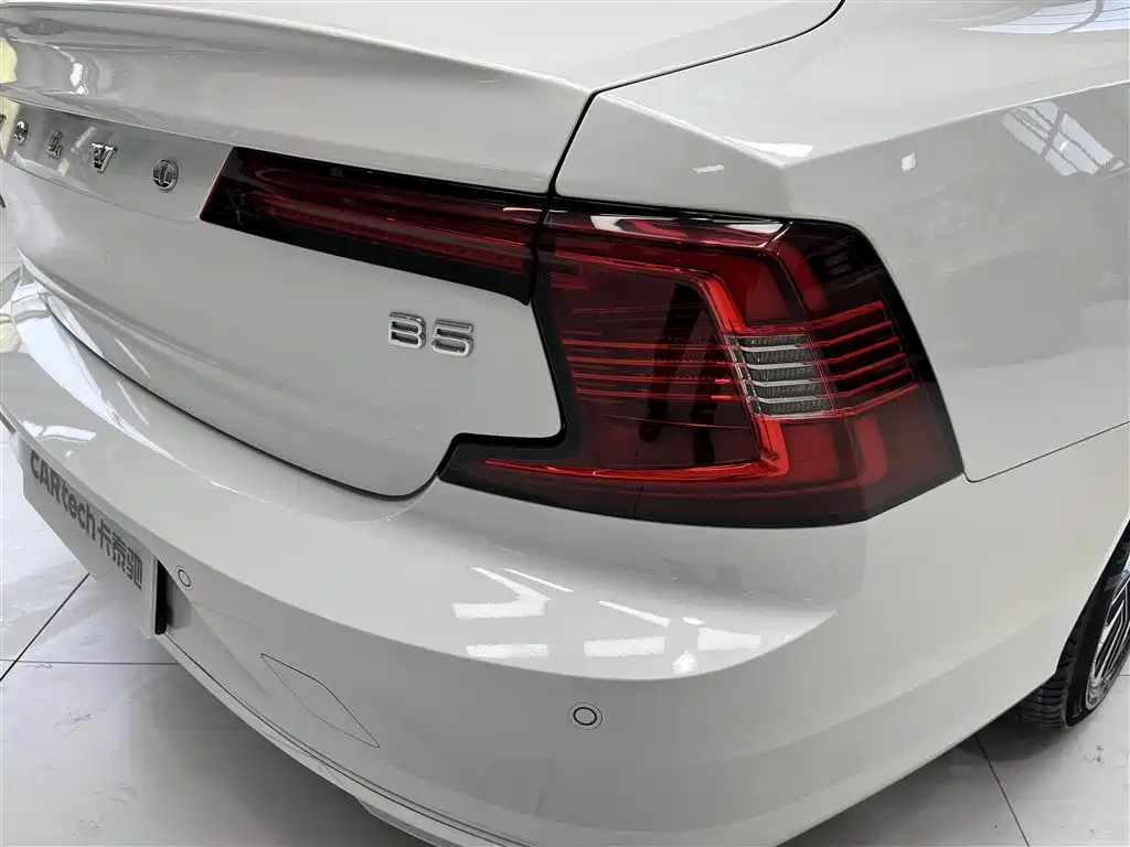 Volvo S90 2023 — фото 17