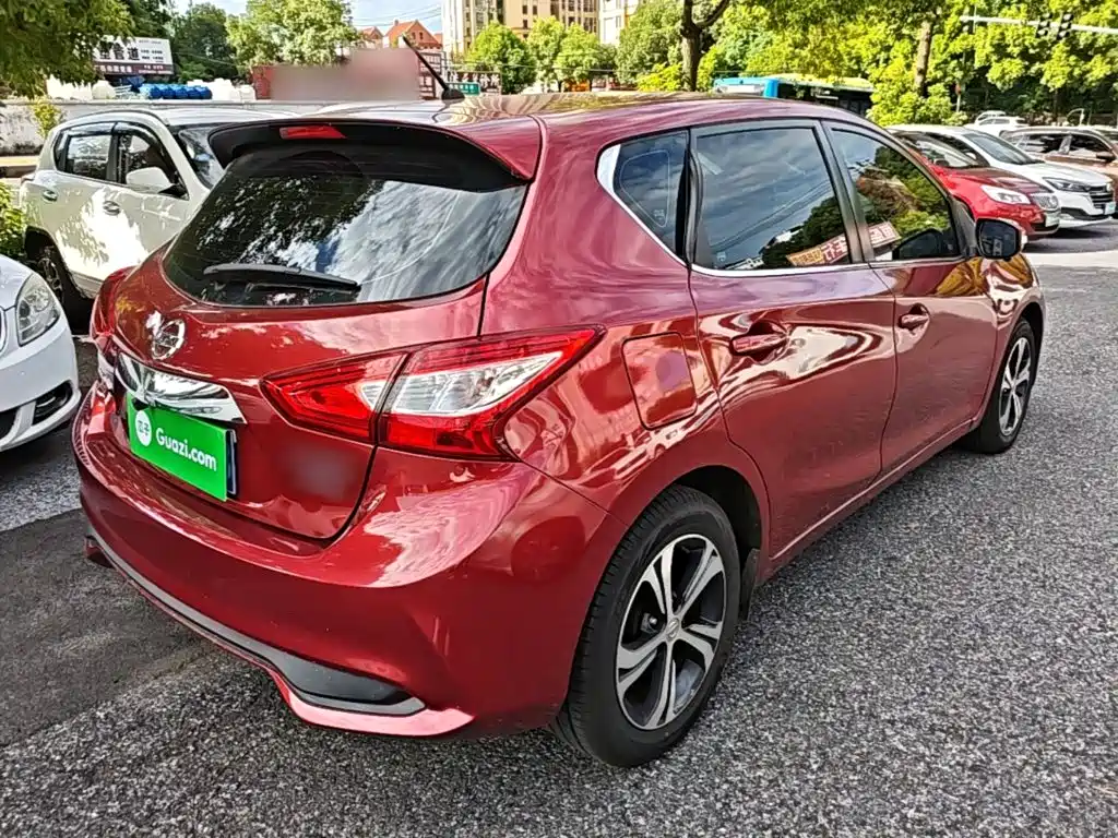 Nissan Tiida 2017 — фото 7