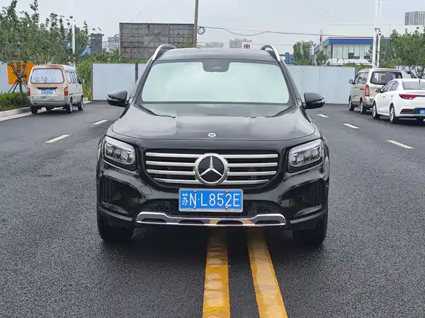 Mercedes-Benz GLB 2025