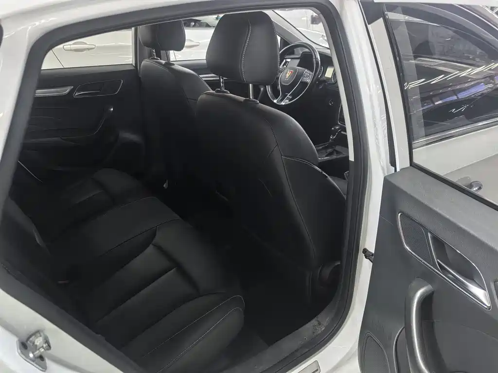 Roewe i6 Classic 2018 — фото 13