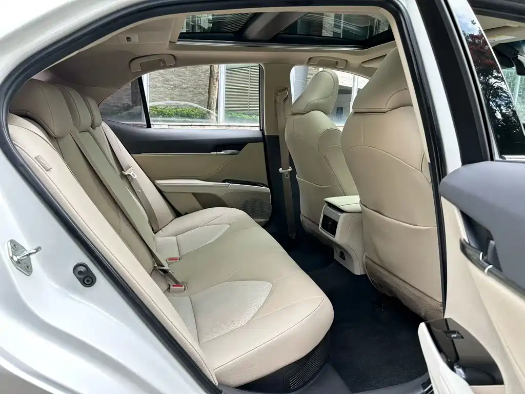 Toyota Camry 2019