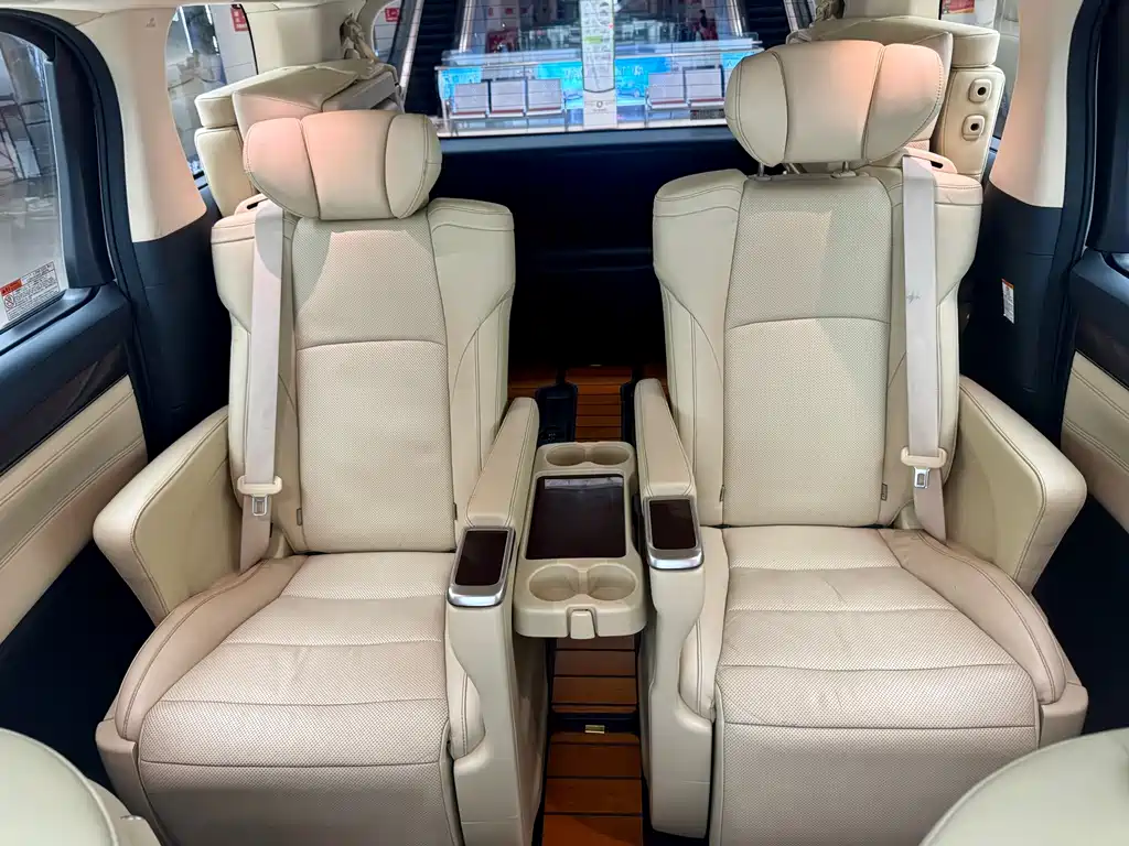 Toyota Alphard 2015 — фото 14