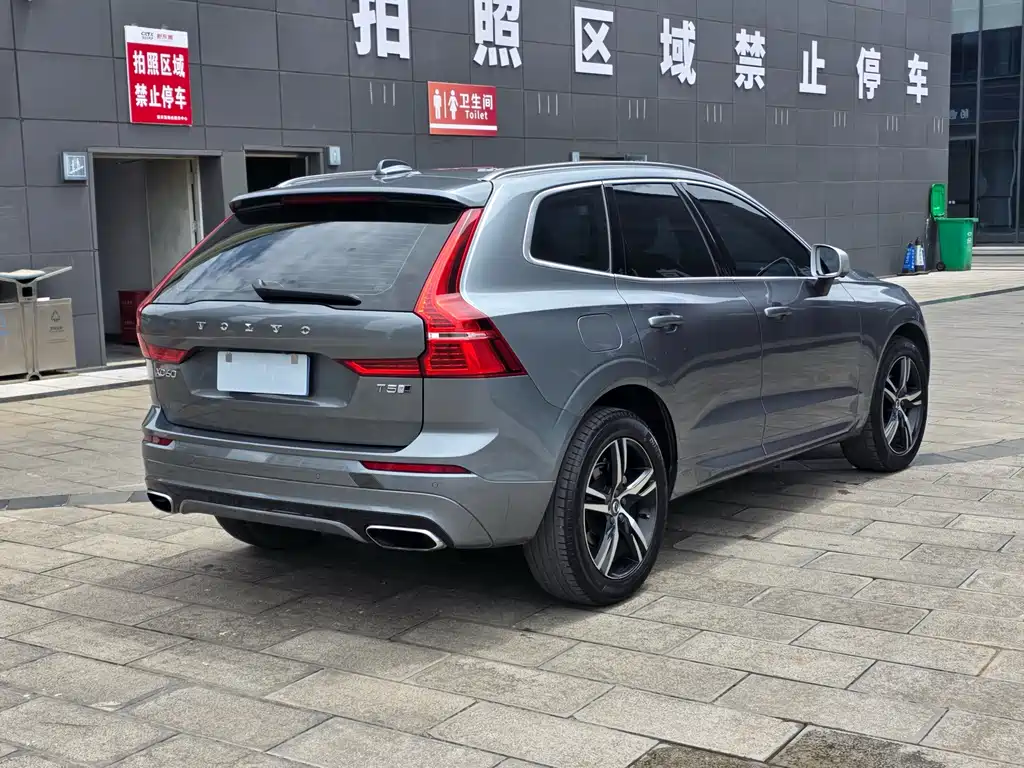 Volvo XC60 2018 — фото 4