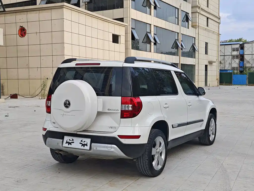 Skoda Yeti 2015 — фото 5