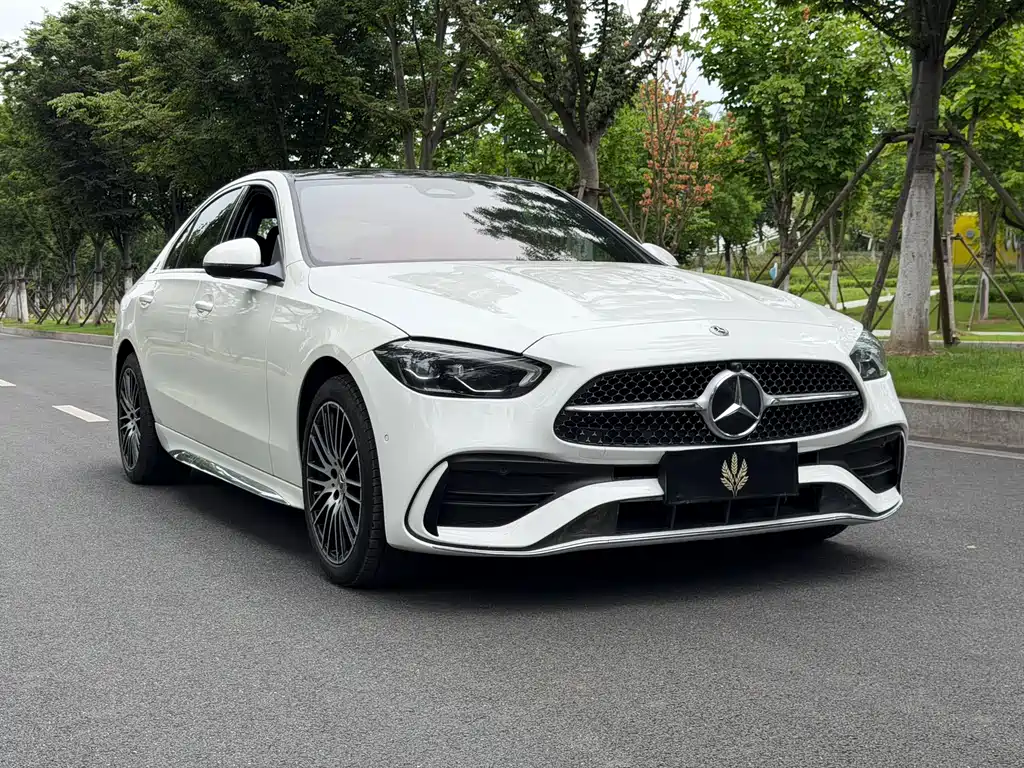 Mercedes-Benz C-Class 2025 — фото 3