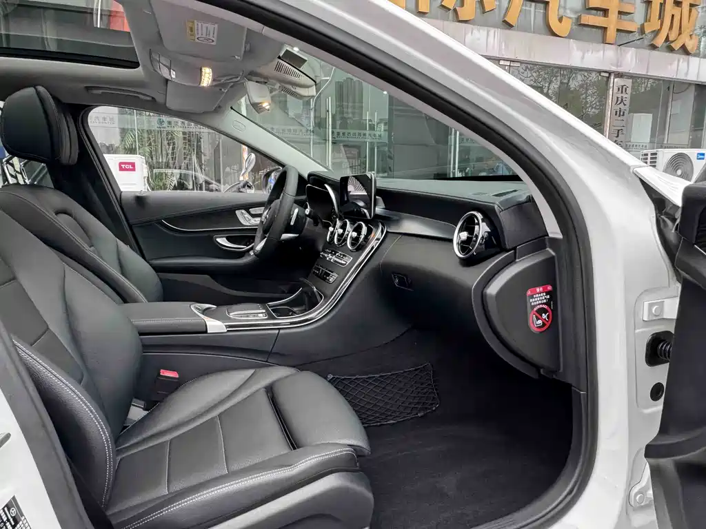 Mercedes-Benz C-Class 2019 — фото 13