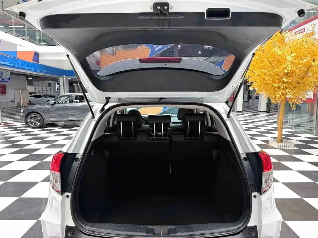 Honda Vezel 2022 — фото 13
